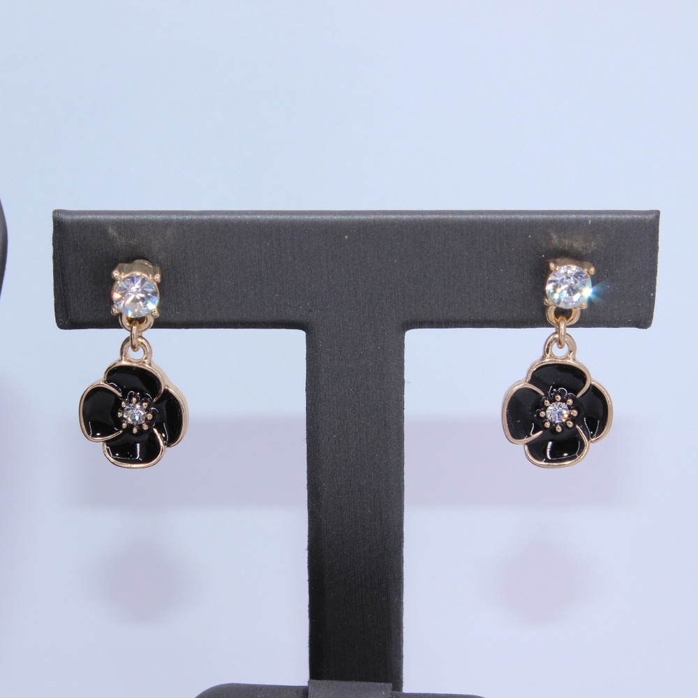 Black Flower Dangling Earrings